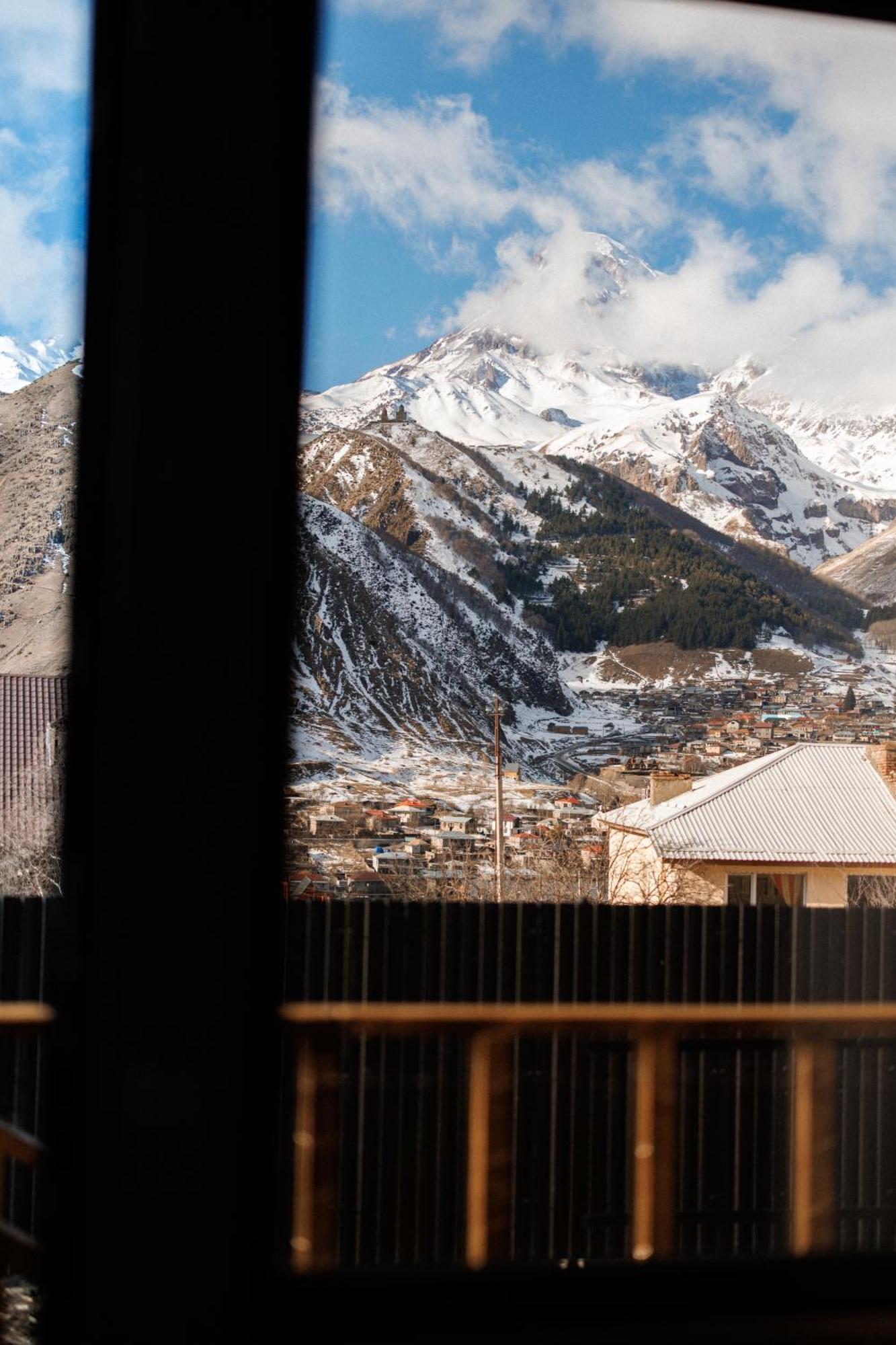 Via Kazbegi Villa Eksteriør bilde