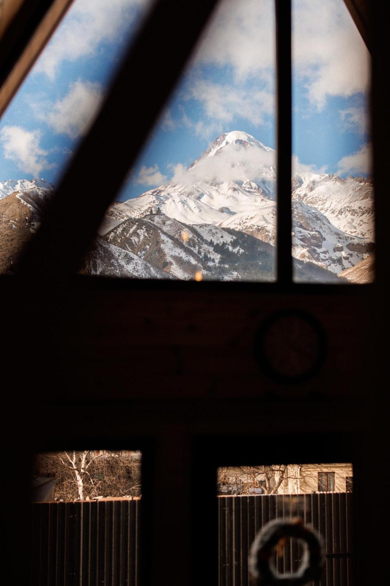 Via Kazbegi Villa Eksteriør bilde